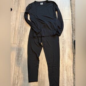 32 Degrees HEAT - Boy’s L (10/12) Black Base Layer Set (Top & Legging)